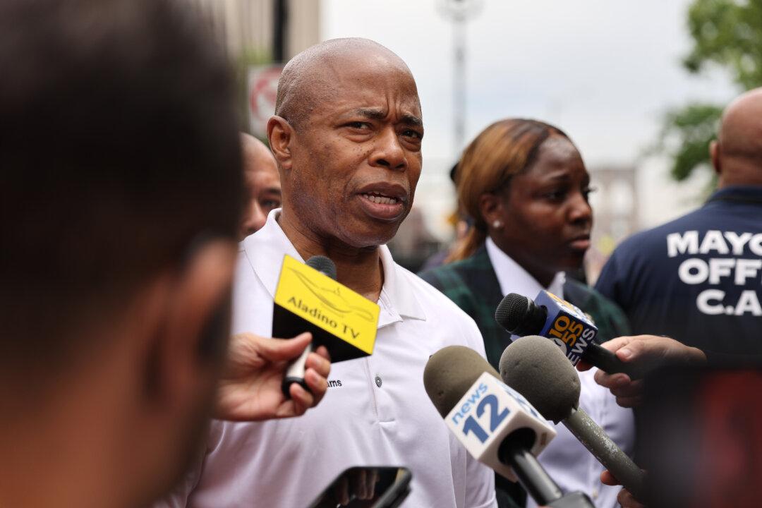 NYC Eyes Empty Office Space for Apartments Amid Housing, Illegal Immigration Crisis