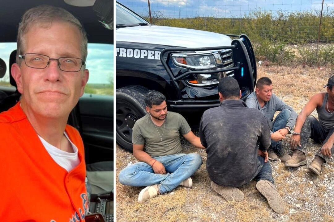 Texas Magistrate Accused of Smuggling Illegal Aliens Across US-Mexico Border