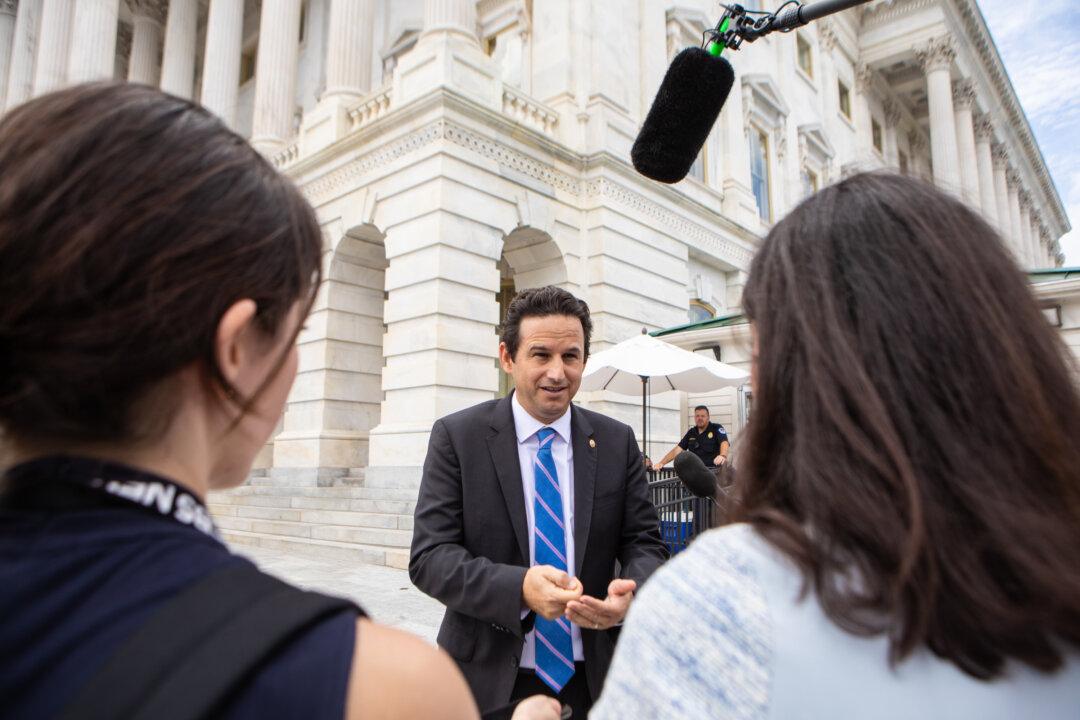 US Lawmakers Push for More Transparency Over Foreign Governments’ US Media Operations