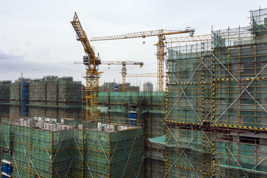 Numerous Chinese Property Tycoons Fell from Hurun 100 Richest List