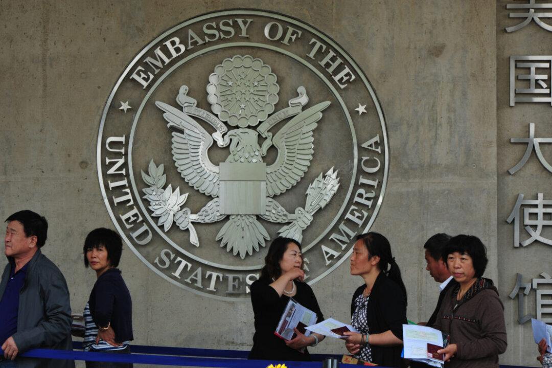 Exodus of Chinese Tycoons Intensifying Amid Western Isolation of CCP