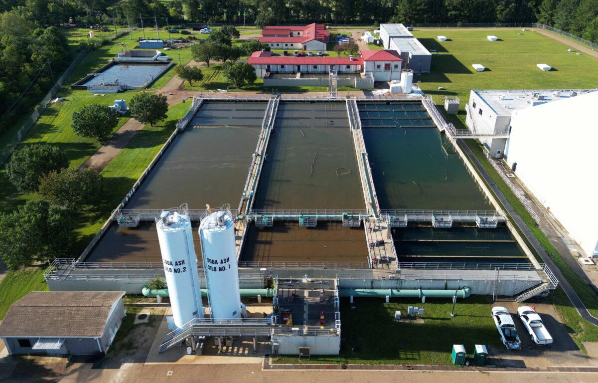 A general view of the O.B. Curtis Water Plant as the city will go without reliable drinking water indefinitely after pumps at the water treatment plant failed, leading to the emergency distribution of bottled water and tanker trucks for 180,000 residents, in Ridgeland, north of Jackson, Miss., on Aug. 31, 2022. (Eric Cox/Reuters)