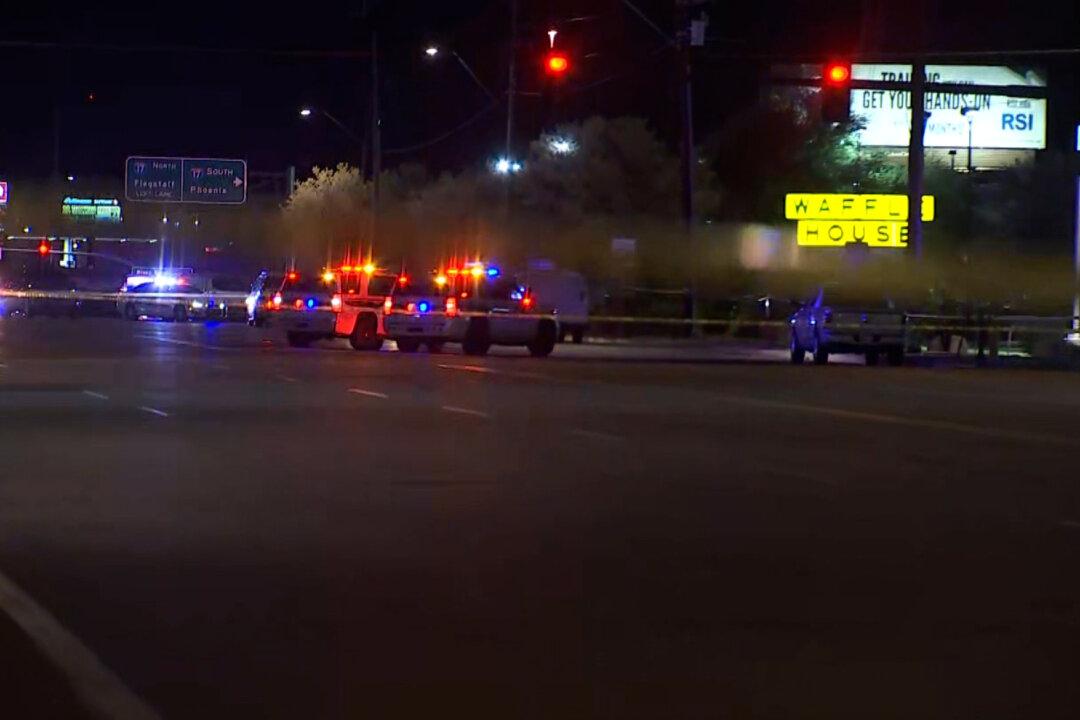 2 Die, 5 Injured in Phoenix Shooting Rampage; Suspect Dead