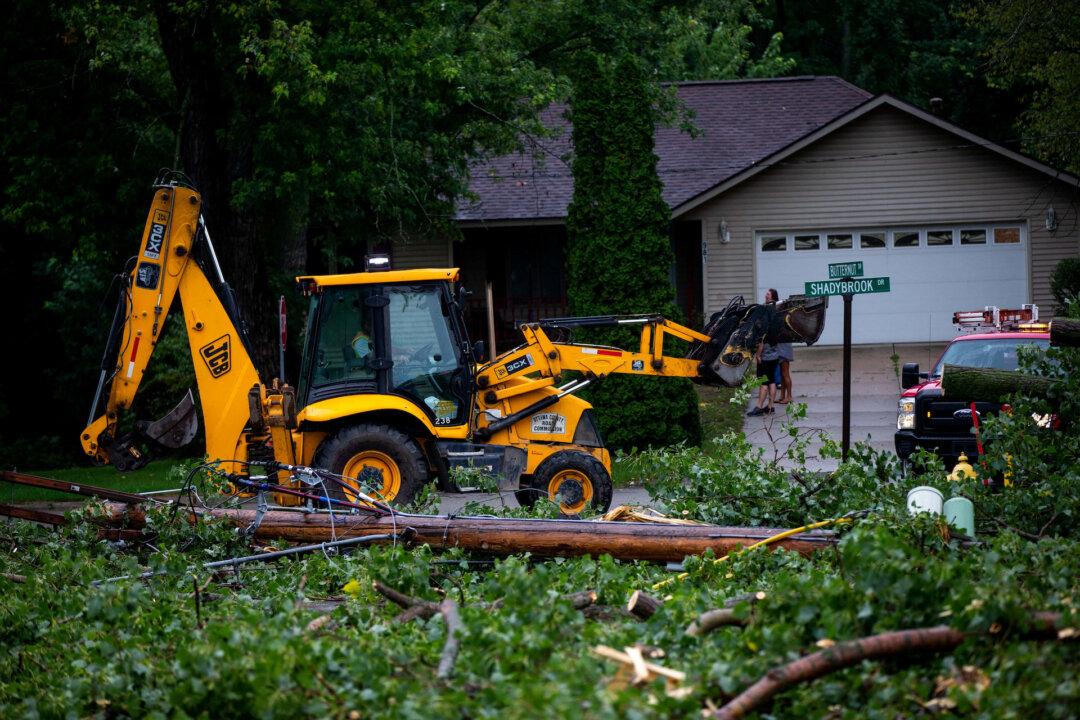 Michigan Storms Leave Over 340,000 People Without Power, Kill Teenager