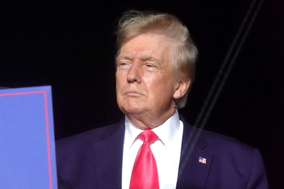 Court Throws Out Trump Lawsuit Against Clinton, Comey
