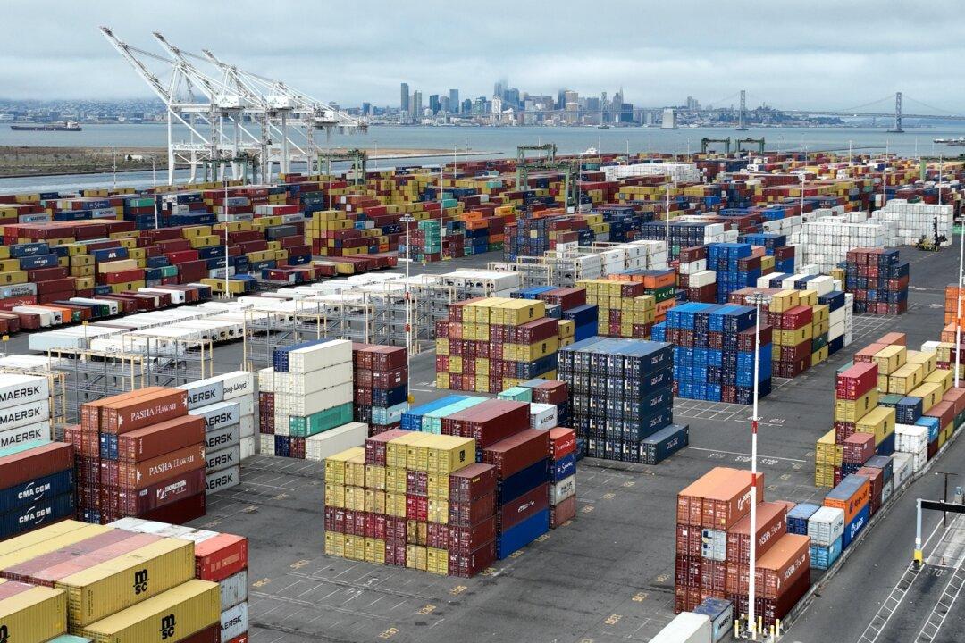 Ocean Shipping Rates Tumbled More Than Half in 2022