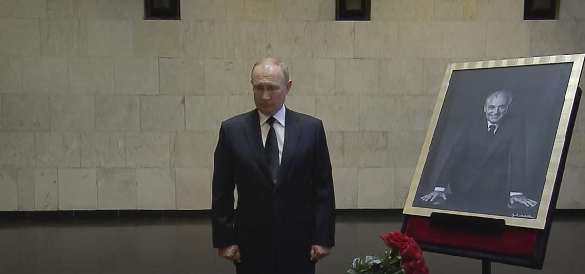 Putin Pays Tribute to Gorbachev but Won’t Attend His Funeral