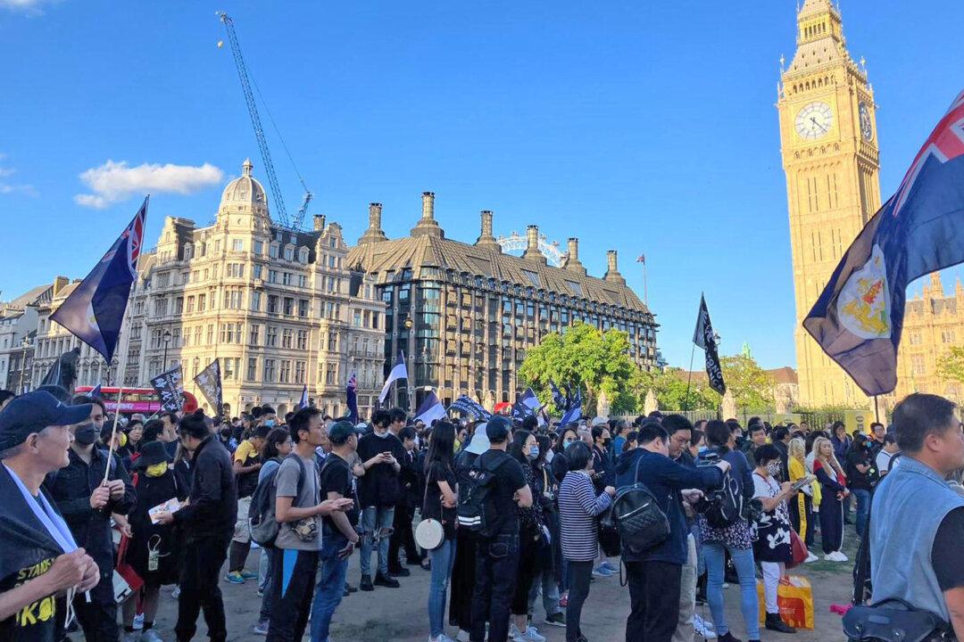 Calls for Full Police Investigation 3 Years After the Prince Edward MTR Brutality