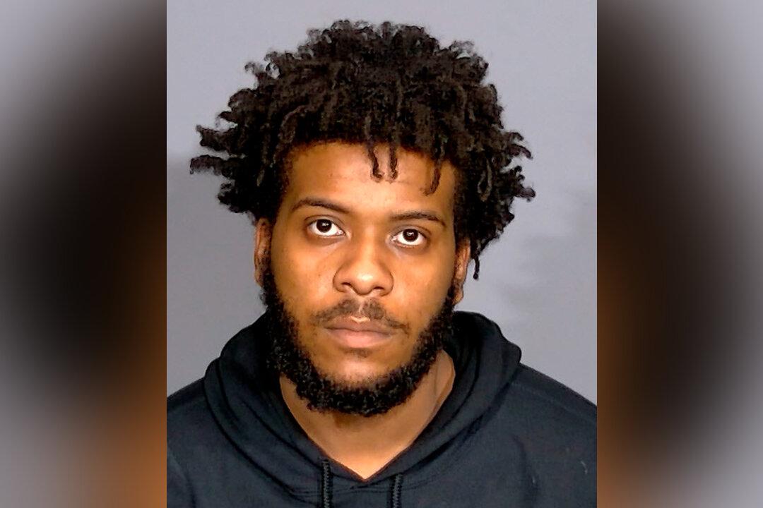 Indiana Man Charged With Murder in Dutch Soldiers’ Shooting