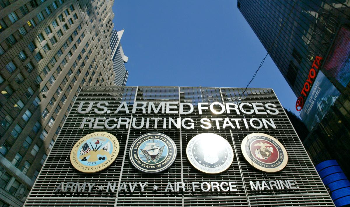 Army to Overhaul Recruiting After Missing 2023 Goal by 10,000 New Soldiers