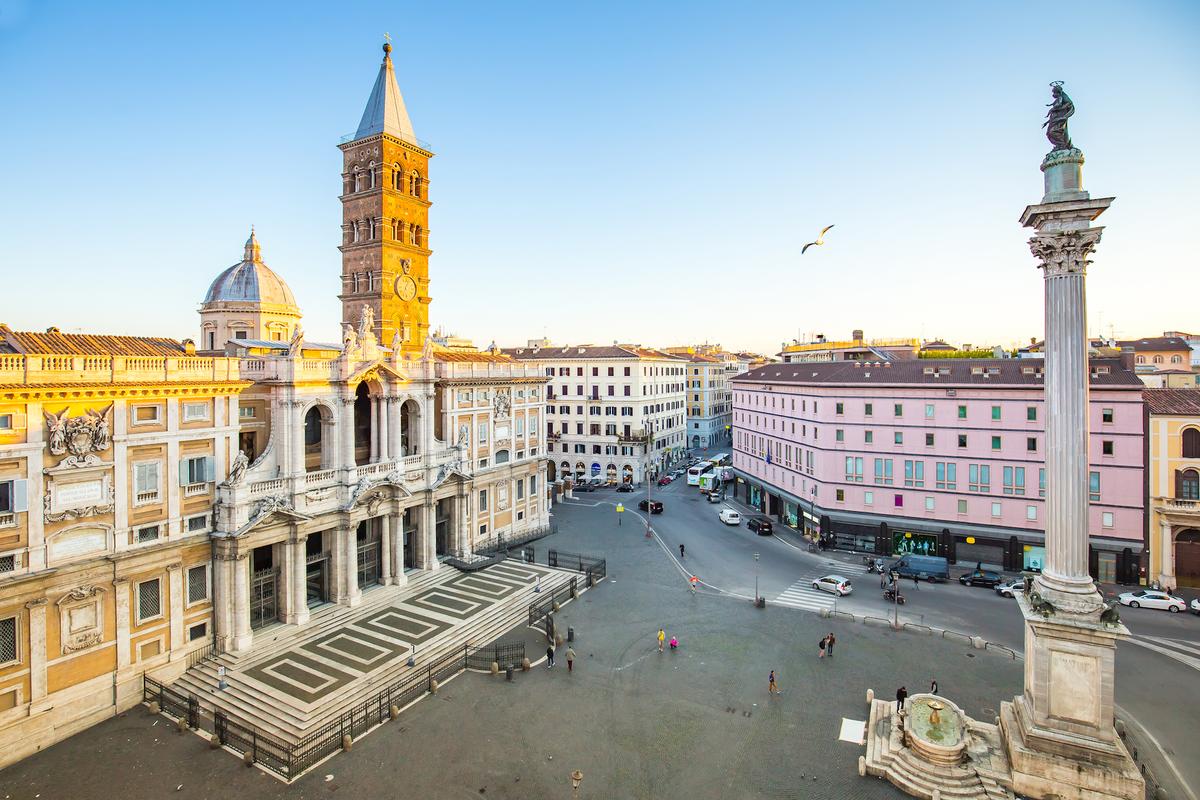Rome’s Basilica di Santa Maria Maggiore. (Nattee Chalermtiragool/Shutterstock)