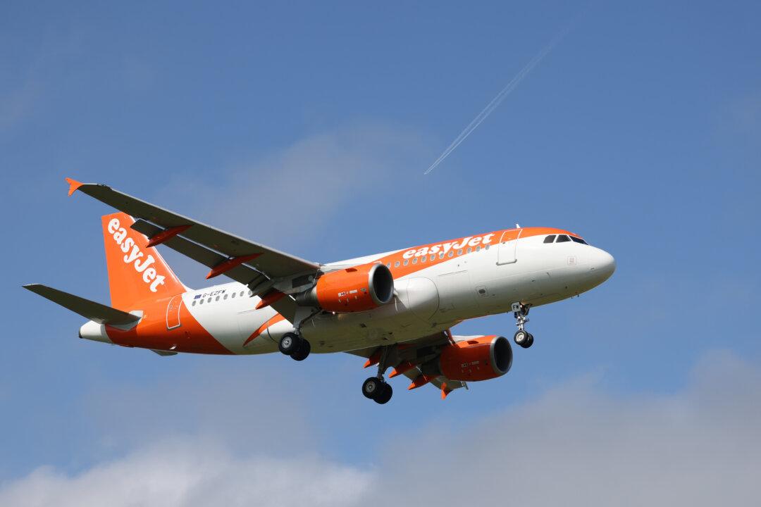 2 Passengers Arrested for Unruly, Drunken Behavior After Their Flight Is Diverted to Greece