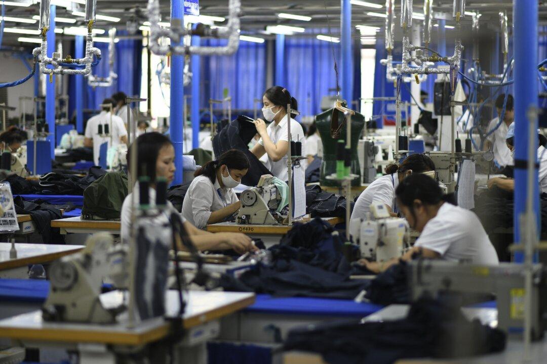 Vietnam’s Economy Grows as Businesses Exit China