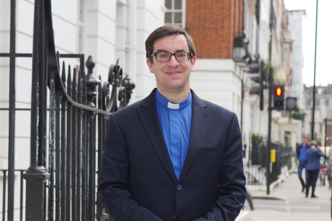 Chaplain Claims Church of England Deemed Him ‘Risk to Children’ for Questioning LGBT Ideology