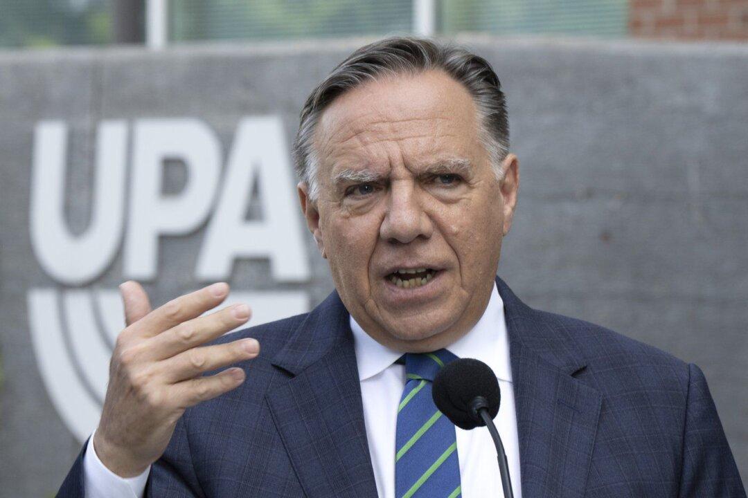 Quebec Election: Legault Sorry for English Content on His Party’s Website