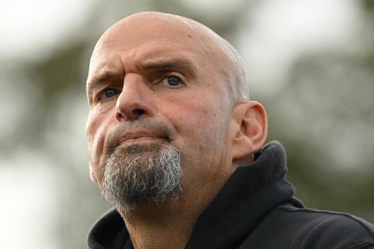 Fetterman Stumbles Over Words, Has Prolonged Pauses During Pennsylvania Senate Debate