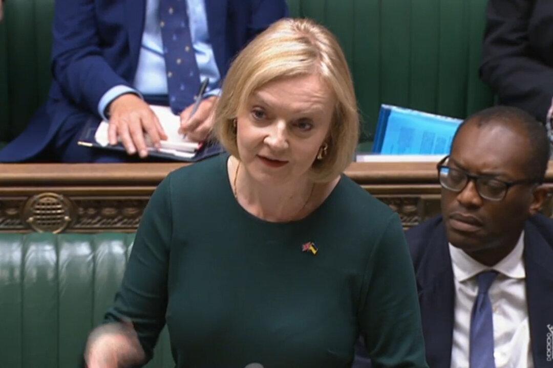 Designate China as Threat Over ‘Espionage Cell’ in Parliament, UK MPs Say