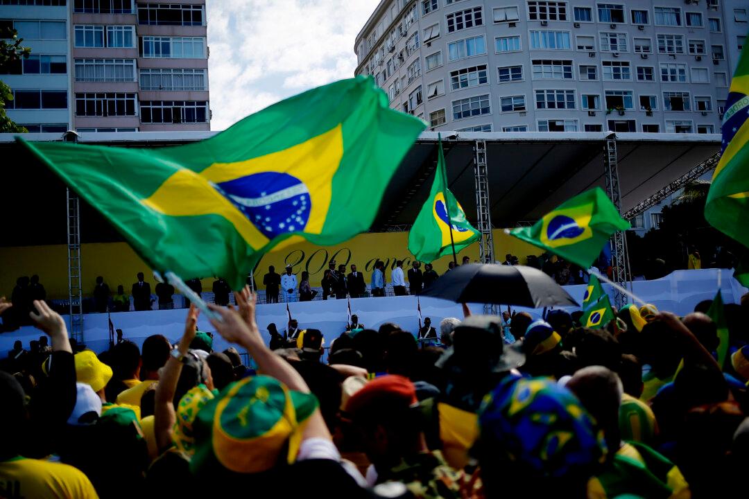 Highway Blockades in Brazil Snarl Transportation as Bolsonaro Supporters Refuse to Accept Election Results