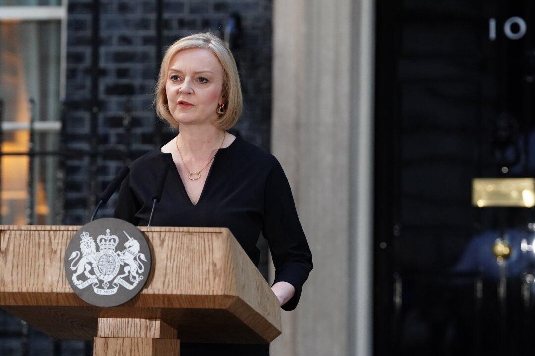 UK Government Scraps Plan to Cut Tax Rate for Highest Earners After Market Turmoil