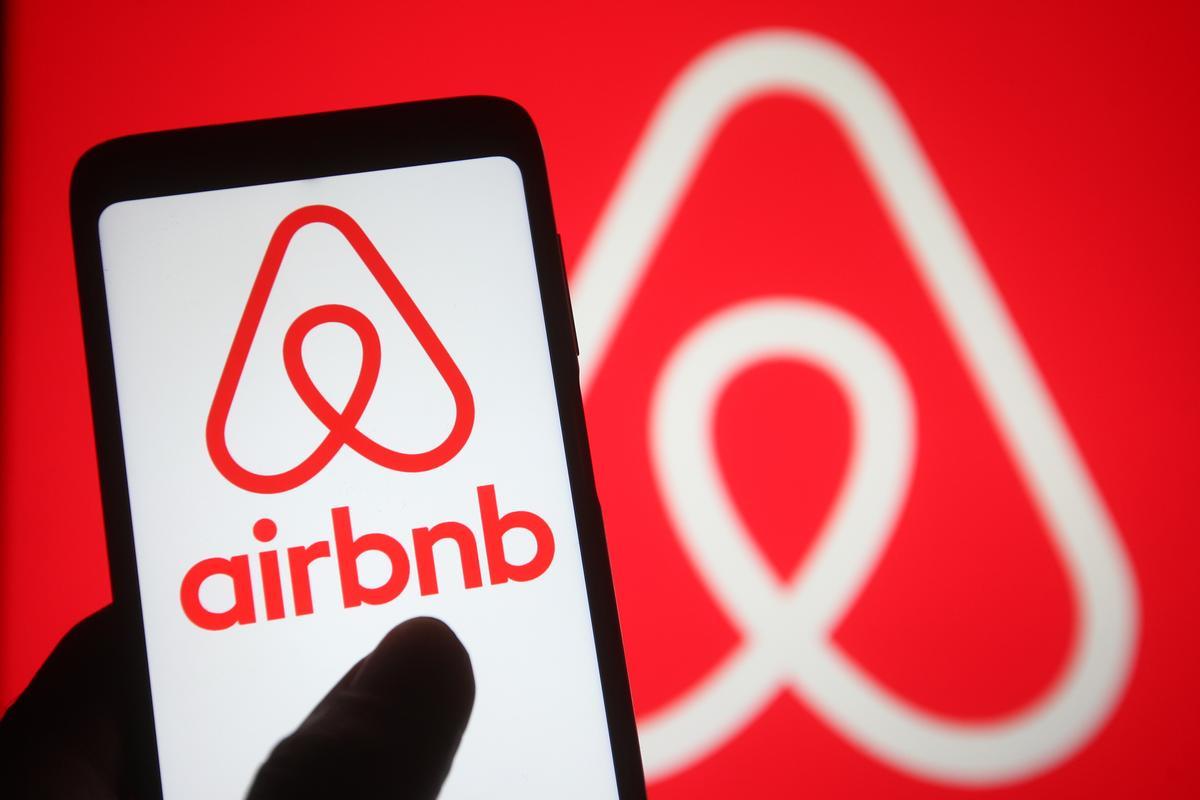 Airbnb Bans Indoor Security Cameras, Limits Use of Outdoor Cameras Across Global Listings