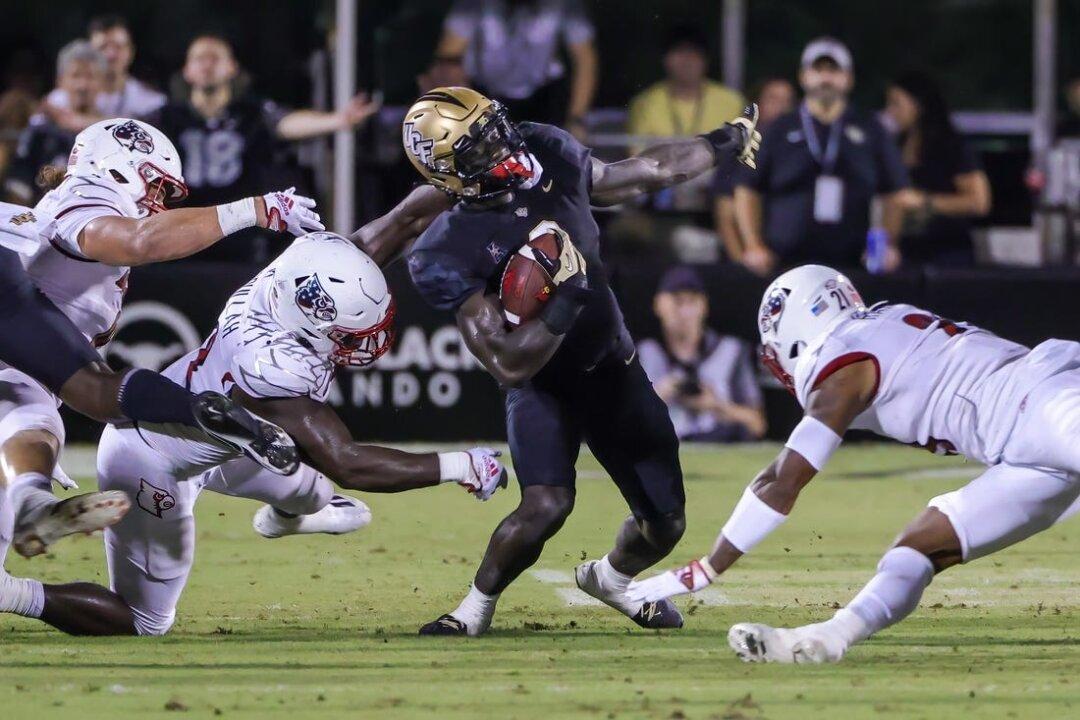 Louisville’s Defense Hands UCF Rare Home Loss