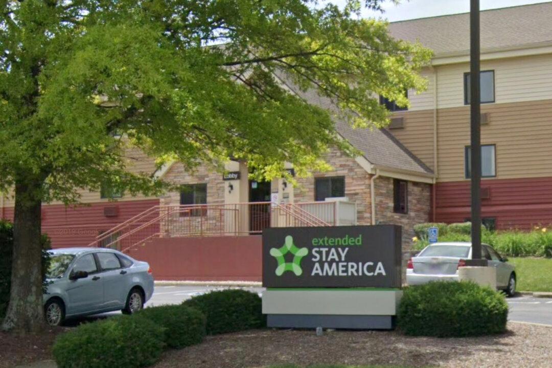 Police: Kentucky Officer Wounded, Suspect Killed in Shooting