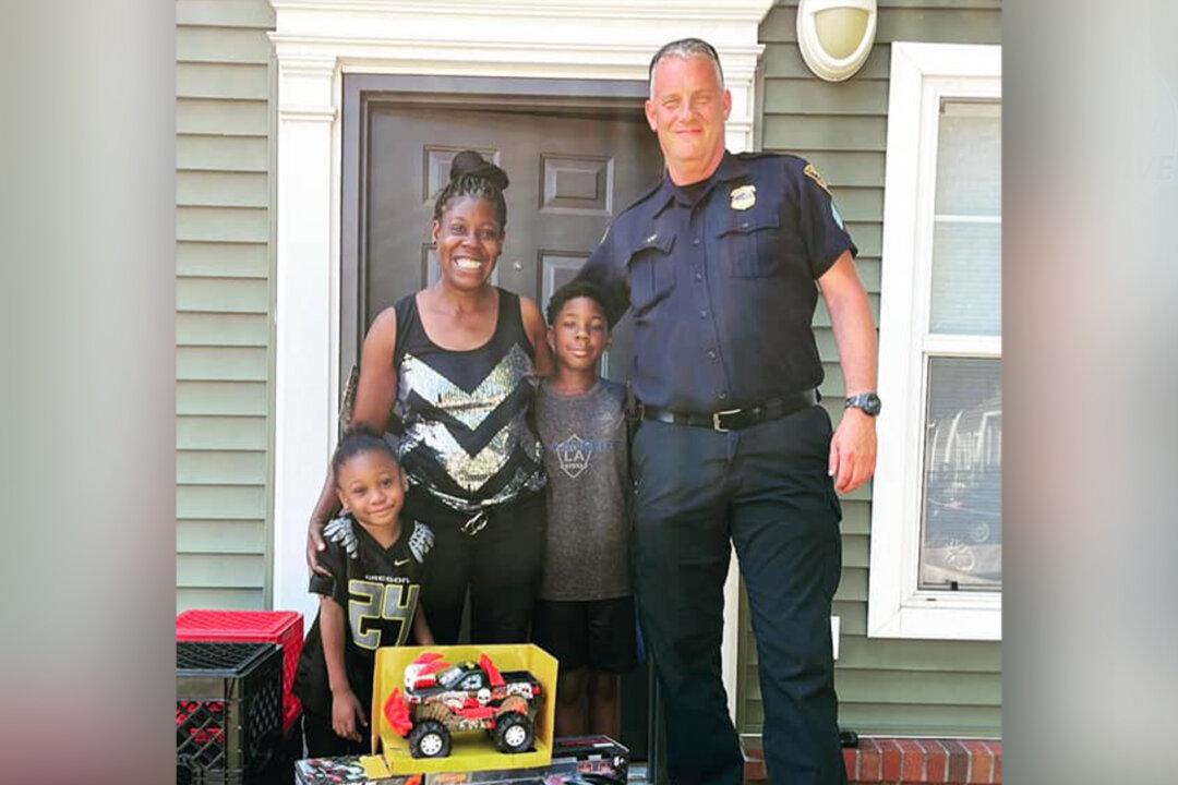 Sergeant Reunites With Woman Who Saved His Life With EpiPen After He Was Stung by Bees