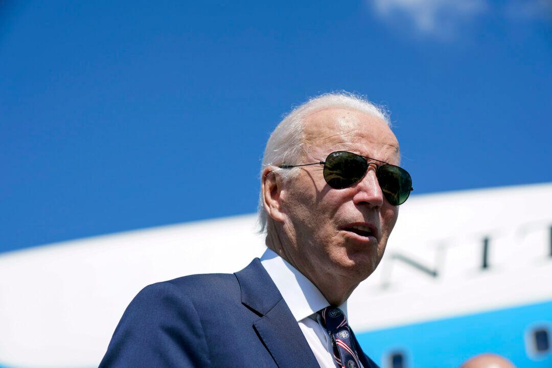 Biden Signs Executive Order Blocking Foreign Investments in US Technology