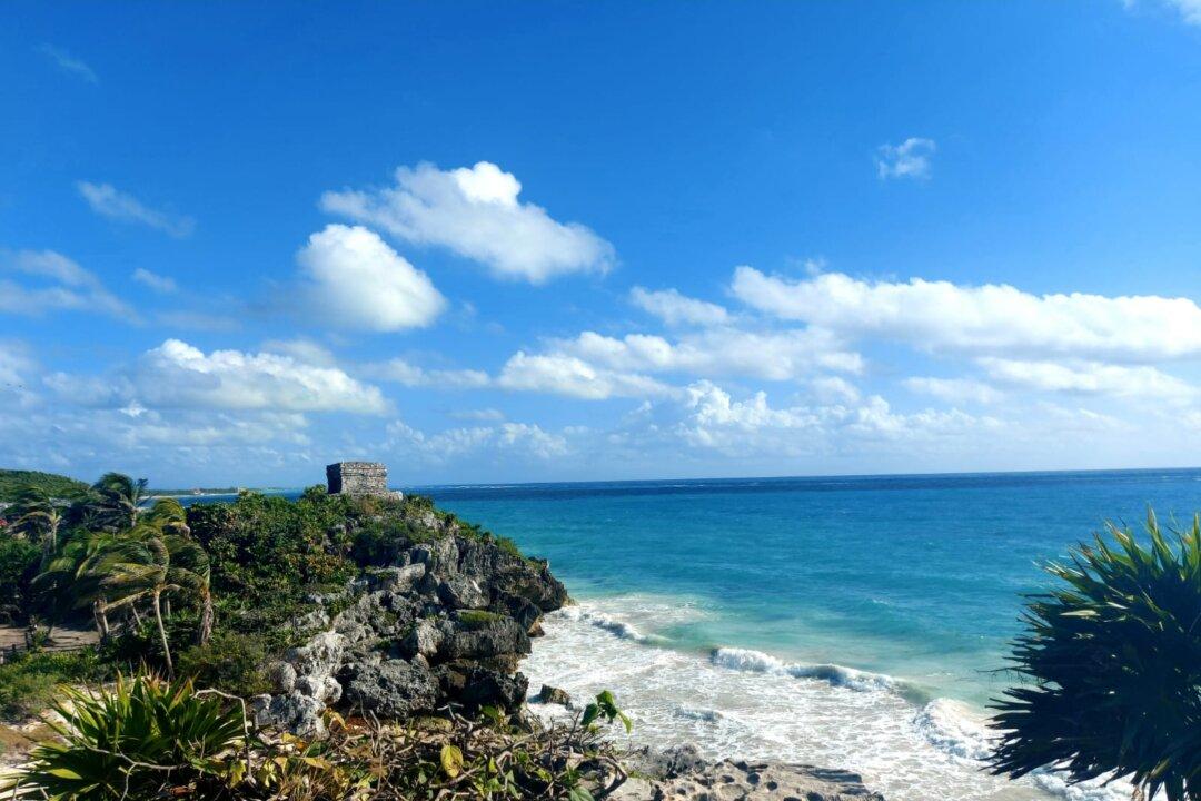 Person Killed by Stray Bullet in Mexico Beach Resort Identified as Los Angeles Woman