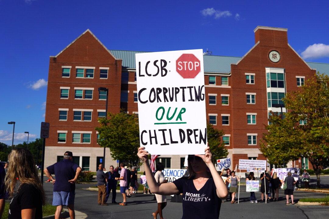 Loudoun County Parents Rally Against ‘American Marxism’