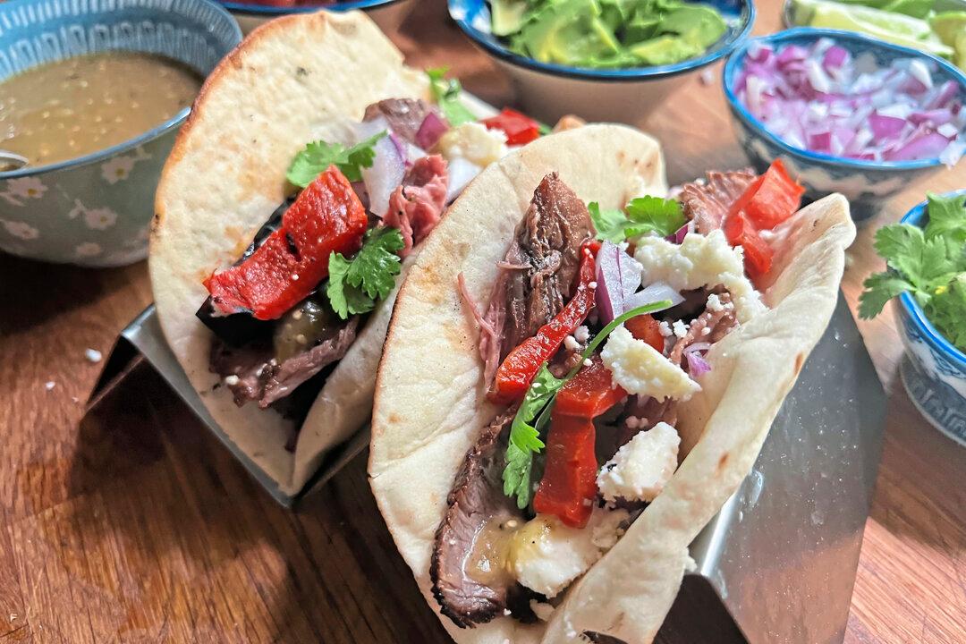 Grilled Chili-Lime Steak Tacos