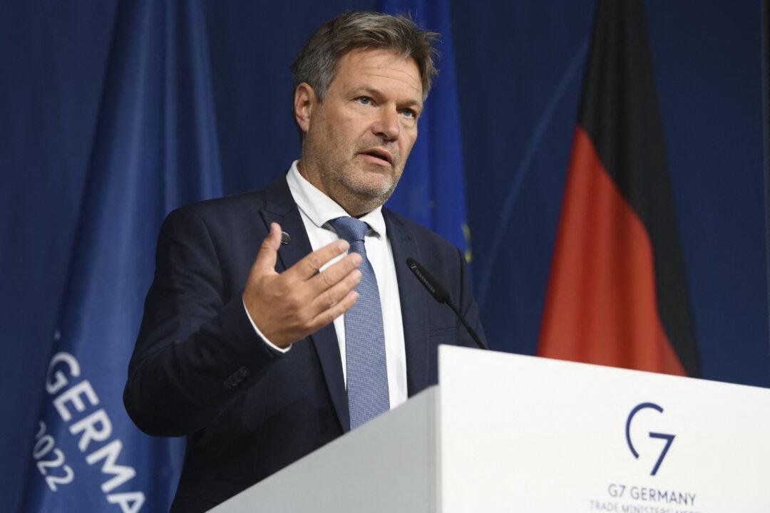 Germans Panic-Buy Electric Heaters as Authorities Warn of Winter Gas Shortage