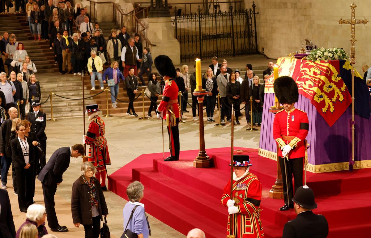 Death of a Queen: Tradition and the Sacred