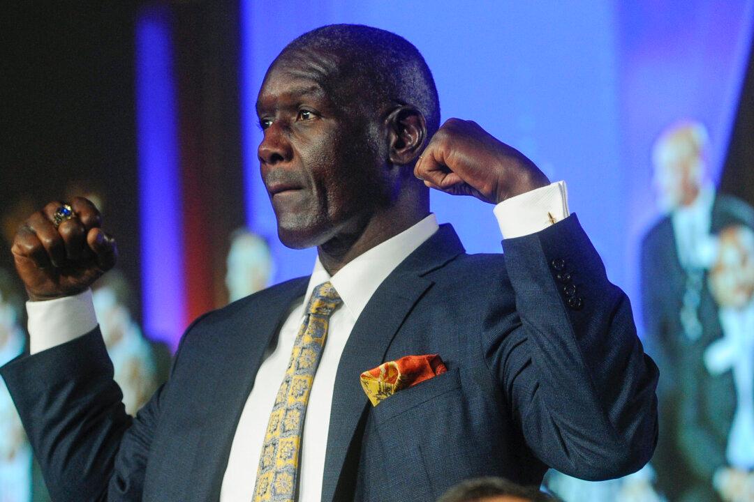 College Football Hall of Famer Shelby Jordan Dies at 70