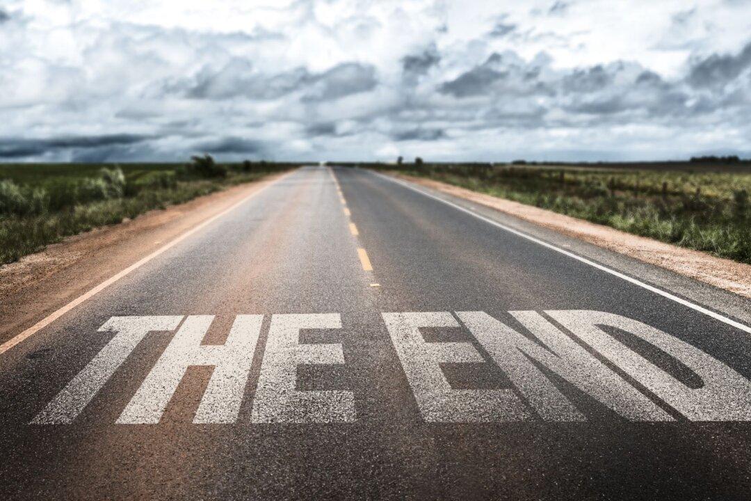 Book Review: ‘The End of the World Is Just the Beginning: Mapping the Collapse of Globalization’