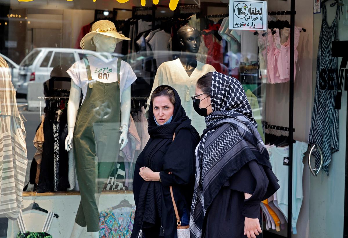 Iran Pauses New Stricter Hijab Law Before Implementation