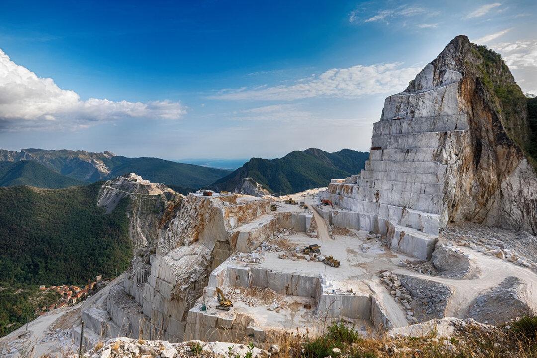 A Day in the Life: The Marble Quarries With Michelangelo