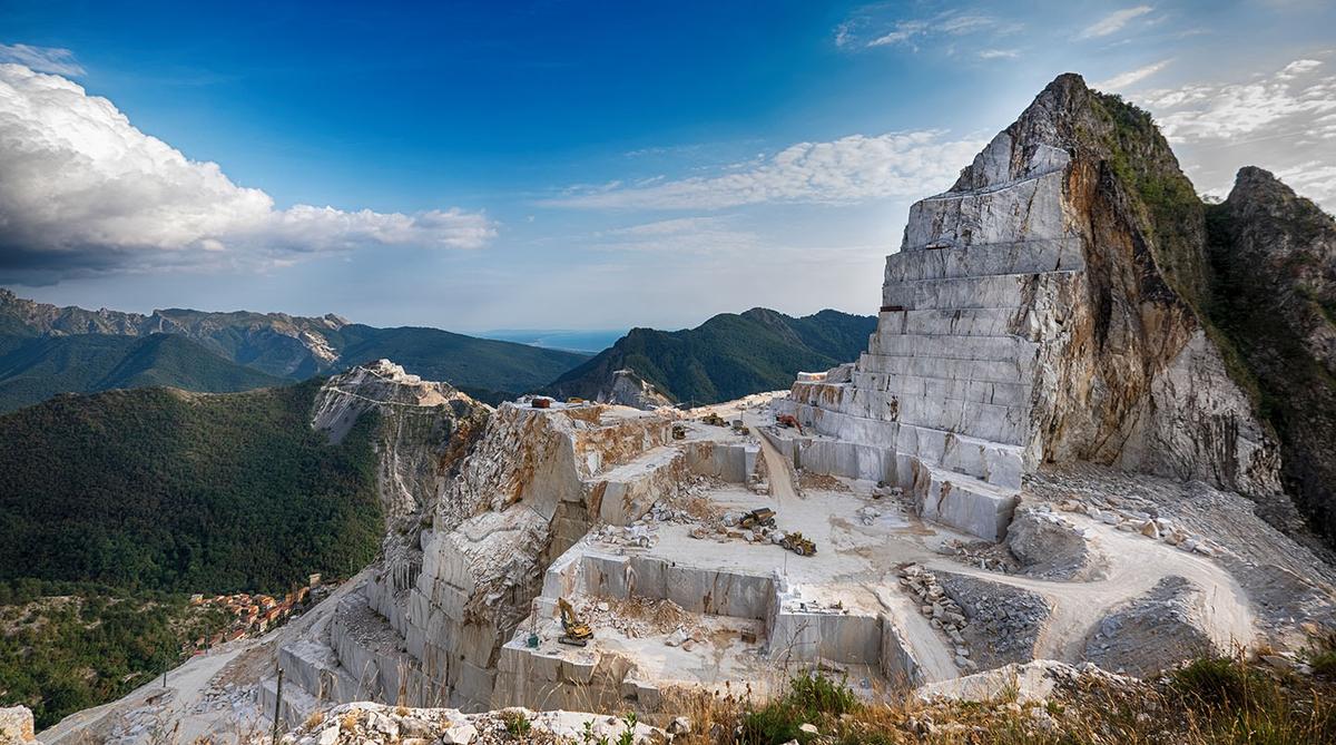 A Day in the Life: The Marble Quarries With Michelangelo
