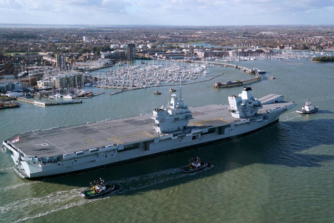 Minister Says 2nd Aircraft Carrier’s Failure to Join NATO Exercises ‘Unacceptable’