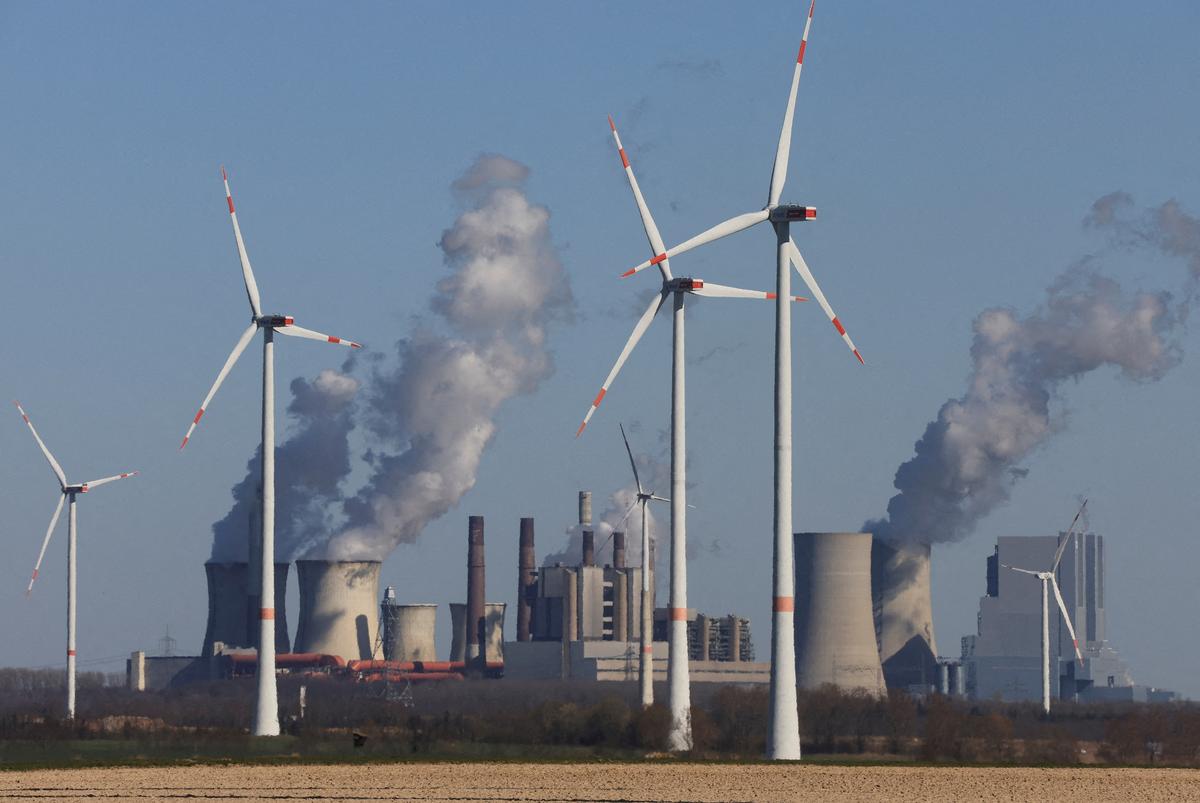 US Pays German Company $1.22 Billion to Cancel Wind Leases