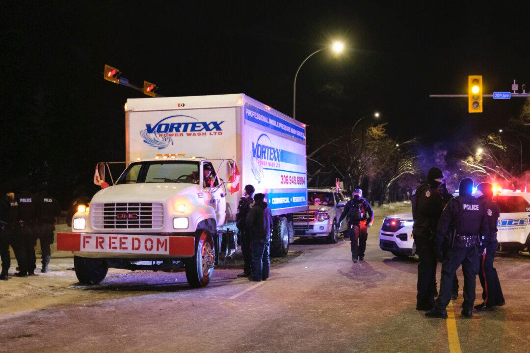 Sask. Judge Rules 10-Person Limit on Outdoor Protests During Pandemic Was ‘Justifiable’