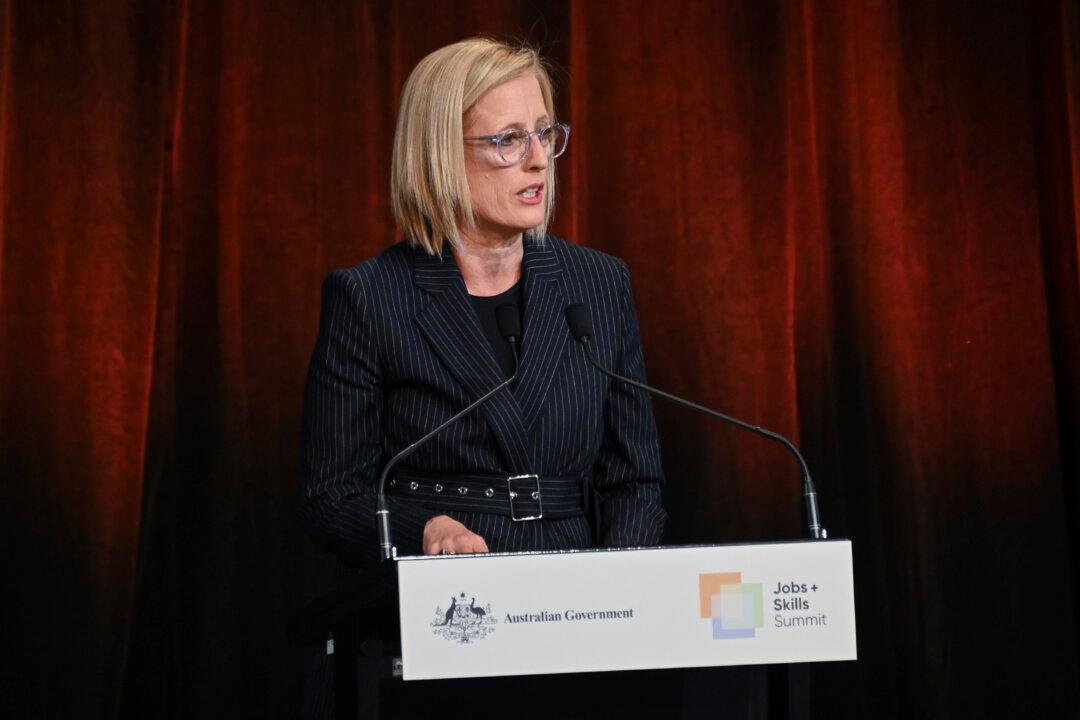 Australian Government to Focus on Reducing Women’s Economic Disadvantage in May 9 Budget
