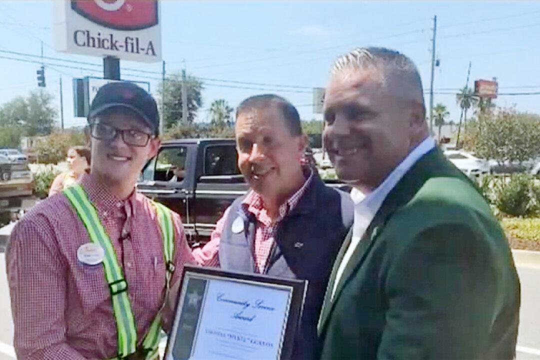 Chick-fil-A Employee Awarded After Helping a Woman and Her Baby in Alleged Carjacking Attempt