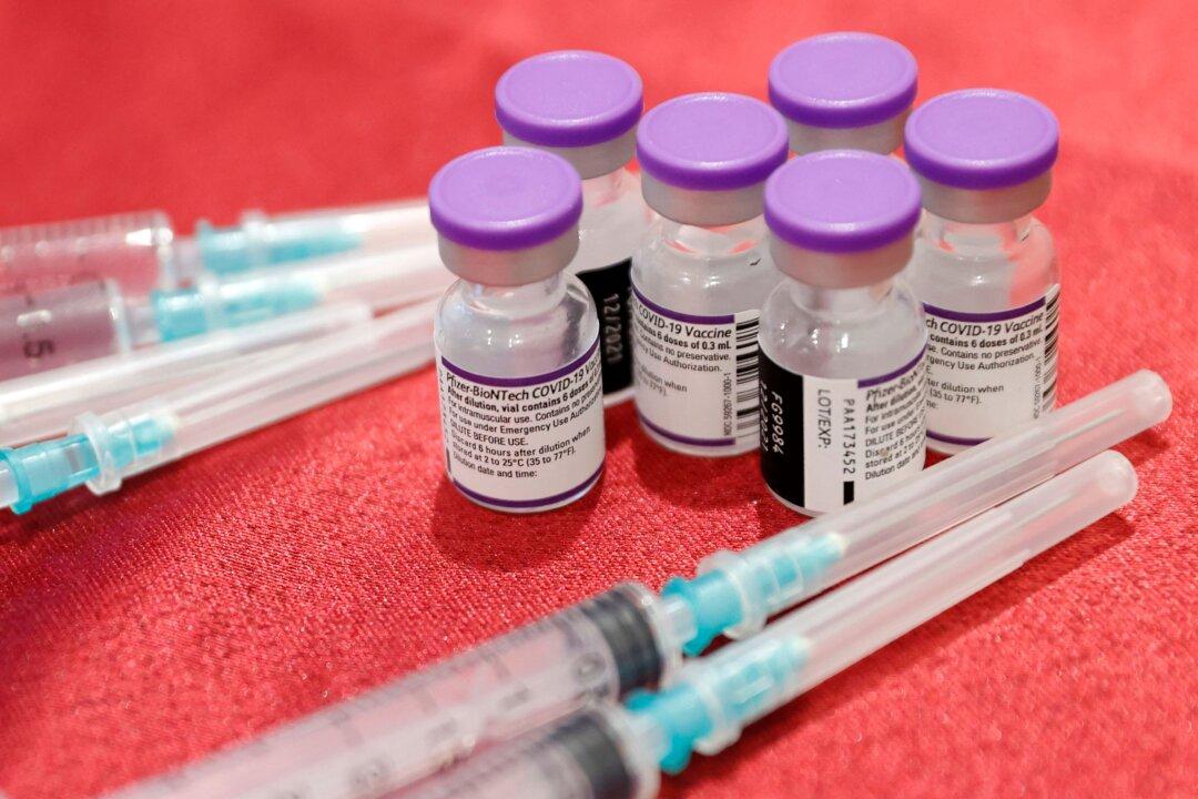 Texas Rejects New CDC Recommendation to Mandate COVID Shot for Schoolchildren