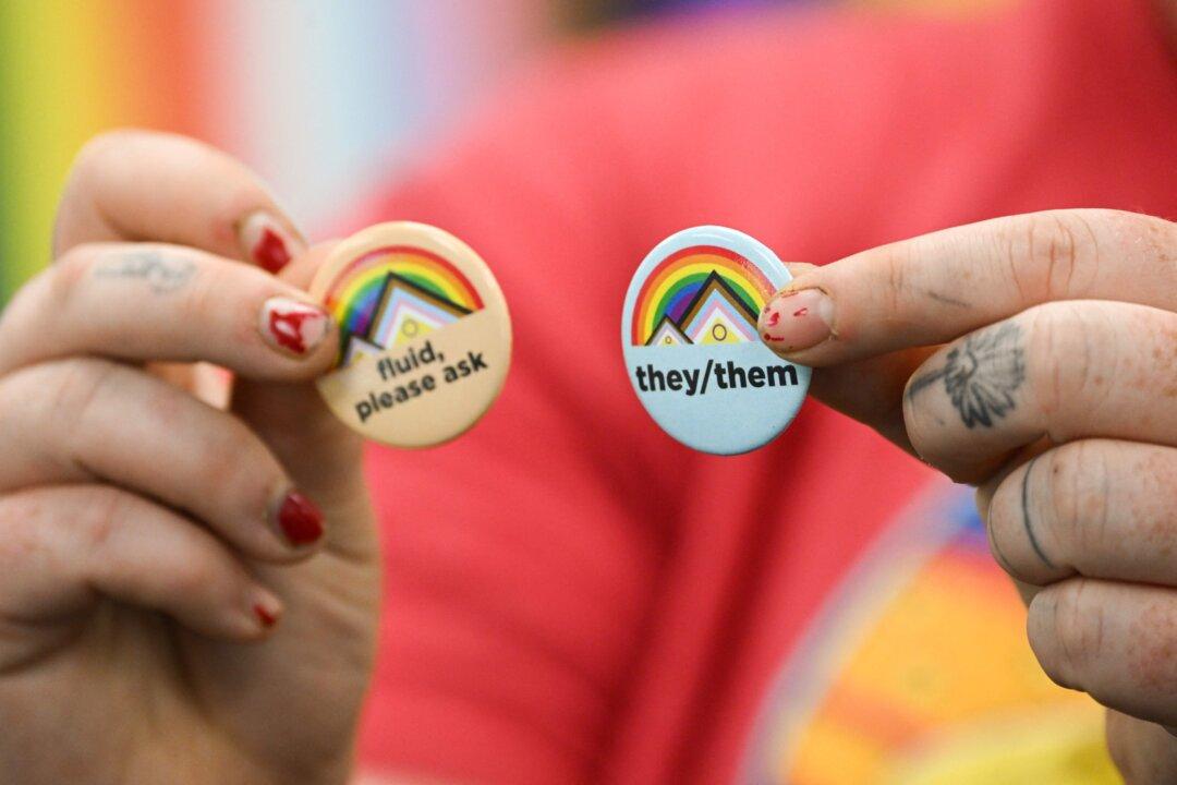 Florida School Cuts Ties With LGBT Group Over Explicit Card Game