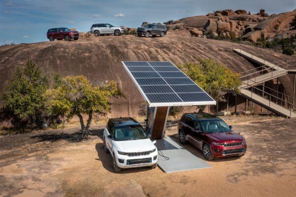 Topping up at a charging station. (Courtesy of Stellantis/Jeep)
