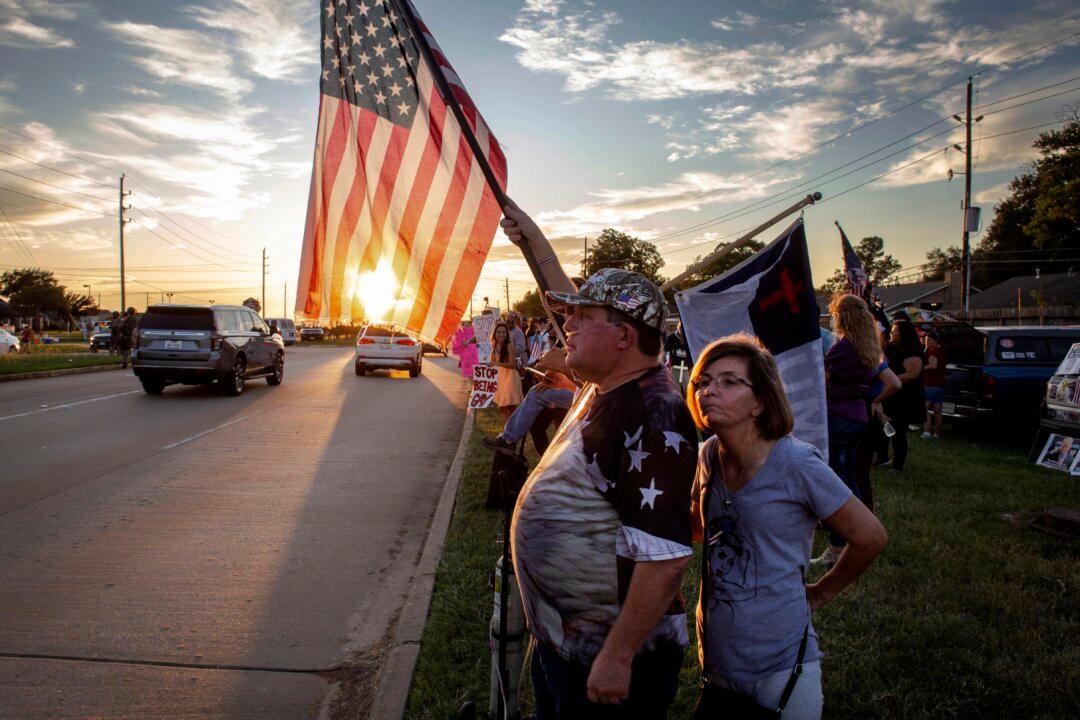 Culture War Erupts in Texas Town Over Drag Bingo Event Hosted by Christian Church