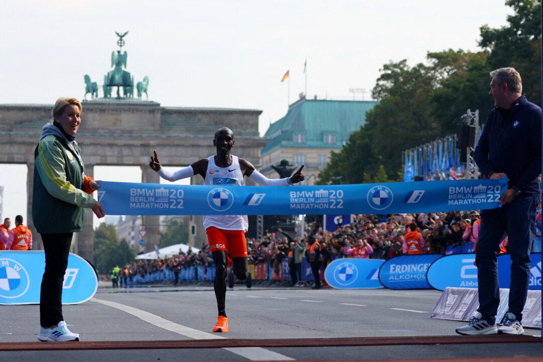 Kenya’s Kipchoge Shatters Marathon World Record in Berlin