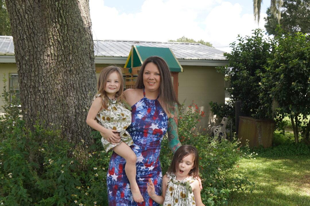 ‘Angel Wife’ Has Two Small Reasons for Opposing Illegal Immigration