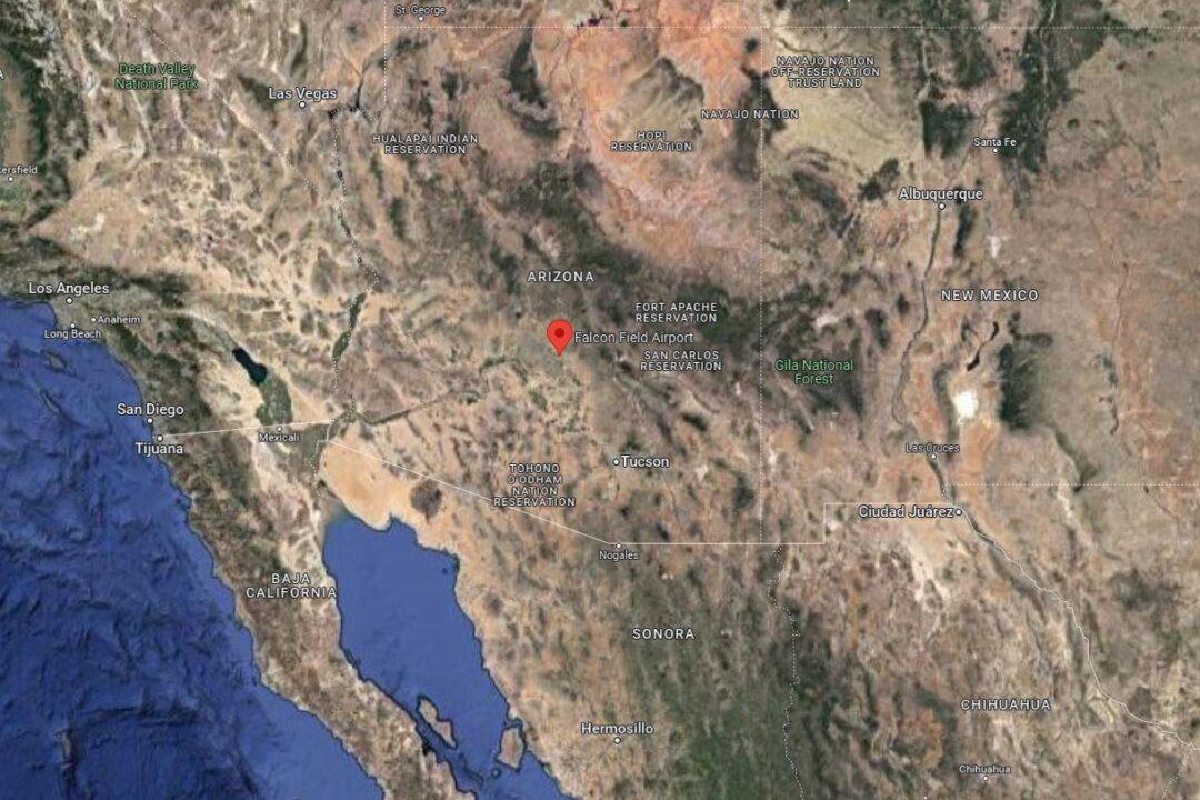 Helicopter Crashes in Arizona Desert; 2 Aboard Not Injured